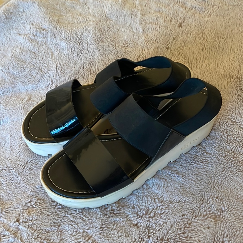 Polling Platform Sandals